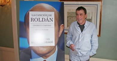 Presentación de 'La canción de Roldán', de Fernando Sánchez Dragó